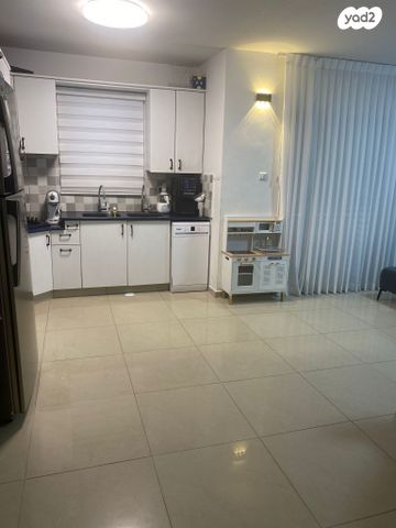 דירה, הרבי מלובביץ' 20, נאות שקמה, ראשון לציון