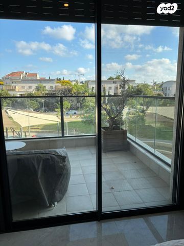 דירה, יעקב דורי, הרצליה הירוקה, נווה עובד, הרצליה