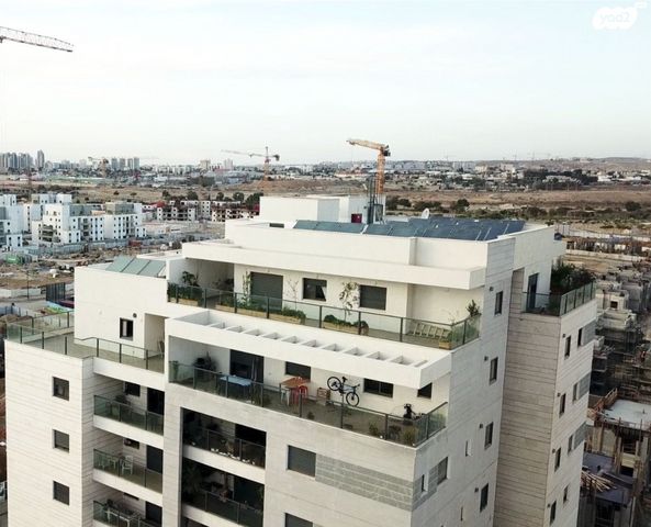 גג/ פנטהאוז, נחל קדרון, פארק הנחל, באר שבע