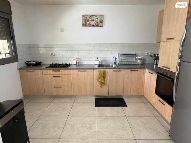 דירה, יהודה, נשר, ערד