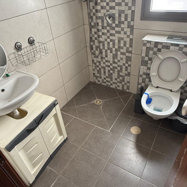 דירה, יהודה, נשר, ערד