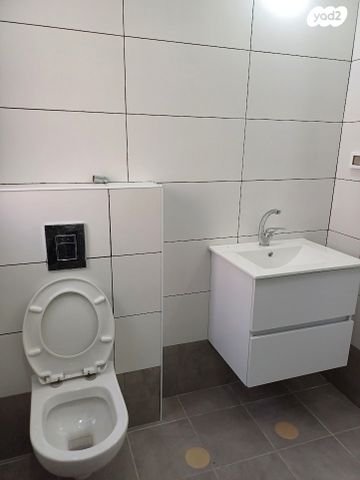 דו משפחתי, מעלה אפרים