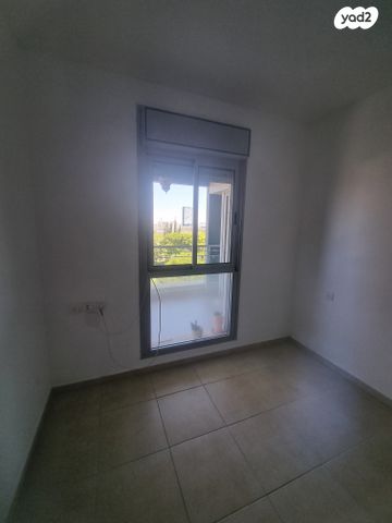 דירה, החורש 6, 2008, רעננה