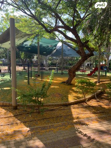 דירה, שדרות אליהו, מזכרת בתיה