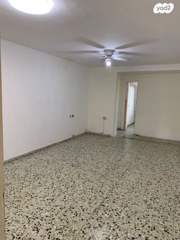 דירה, שדרות אליהו, מזכרת בתיה