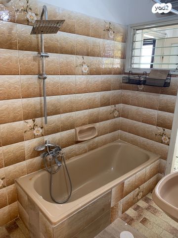 דירה, שדרות אליהו, מזכרת בתיה