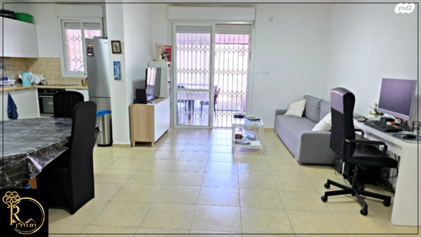 דירת גן, המצוק, נופי סלע, מעלה אדומים