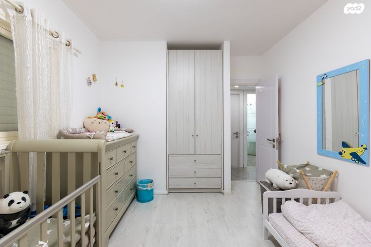 דירה, הדרור, יבנה