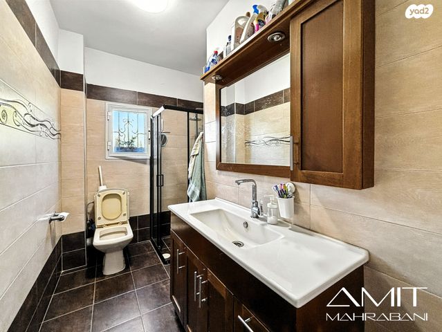 דו משפחתי, חיים נחמן ביאליק, שכונה ב', באר שבע