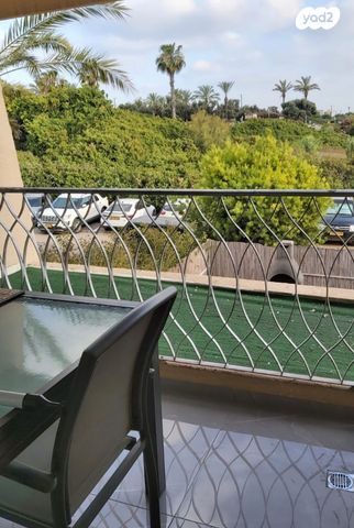 דירה, נאות גולף, נאות גולף, קיסריה