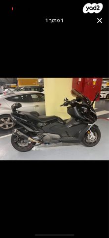 מודעת רכב קימקו AK 550