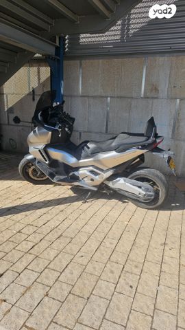 מודעת רכב הונדה פורזה 750