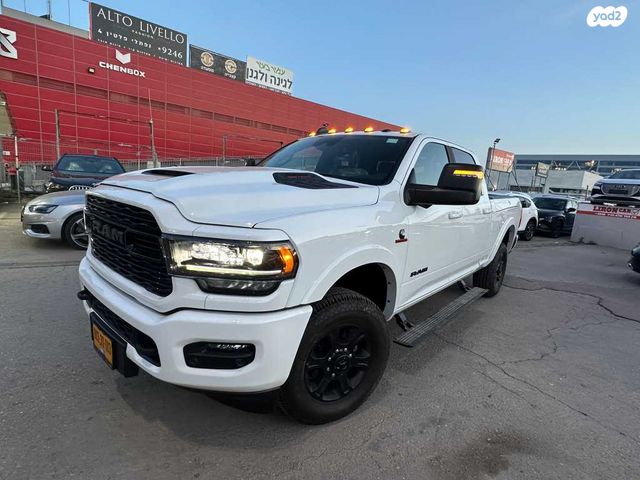 מודעת רכב דודג'