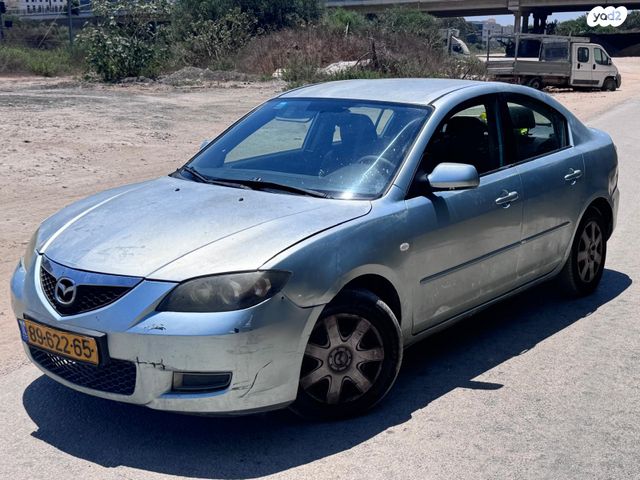 מודעת רכב מאזדה 3