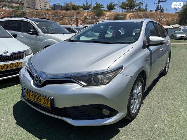 מודעת רכב טויוטה אוריס