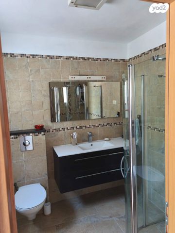 דו משפחתי, תבור 17, שכונה ה'-ו', מבשרת ציון