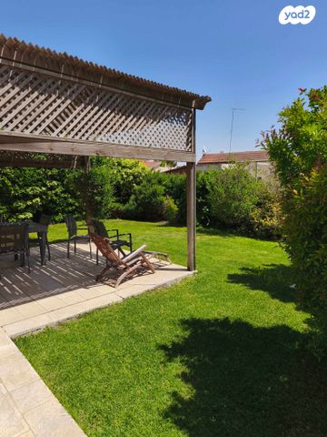 דו משפחתי, תבור 17, שכונה ה'-ו', מבשרת ציון