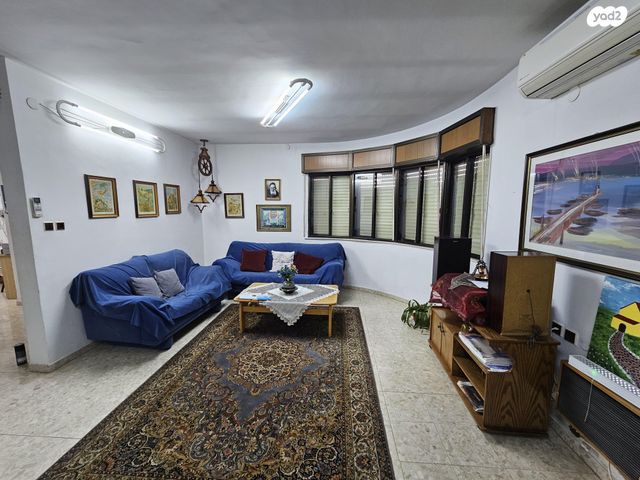 בית פרטי/ קוטג', יאיר 26, קרית ארבע, קרית ארבע