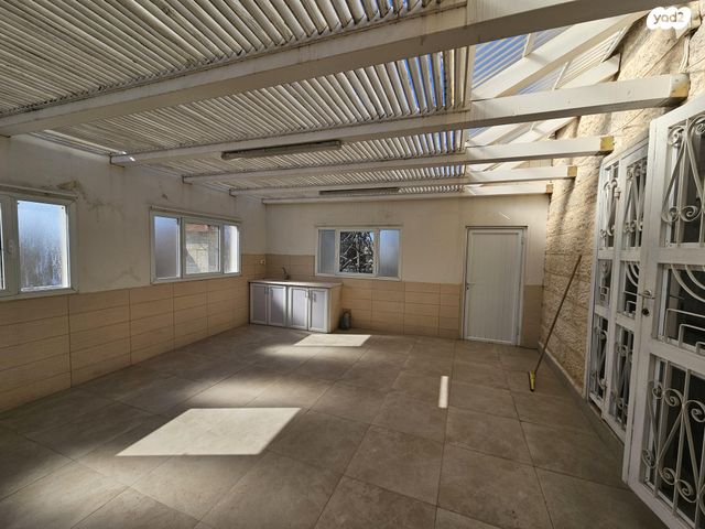 בית פרטי/ קוטג', יאיר 26, קרית ארבע, קרית ארבע