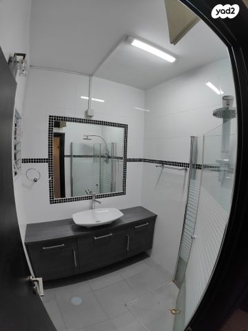 דירה, הגר"א 10, נאות רחל, חולון