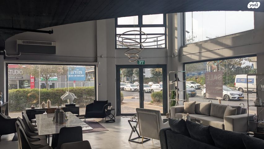 חנויות/ שטח מסחרי, שדרות ההסתדרות 18, צומת הקריות, חוף שמן, חיפה