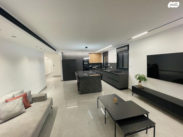 גג/ פנטהאוז, נחל דליות, פארק הנחל, באר שבע