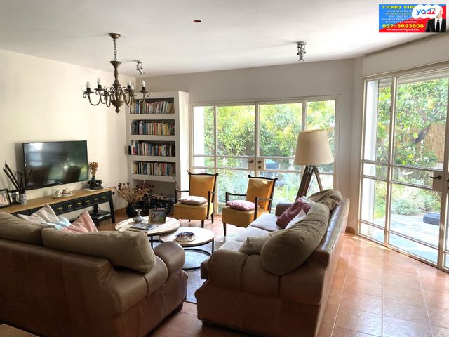 בית פרטי/ קוטג', מבוא ערבה, קרית הסביונים, יהוד מונוסון