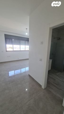 דירה, הדקלים, קרית אתא