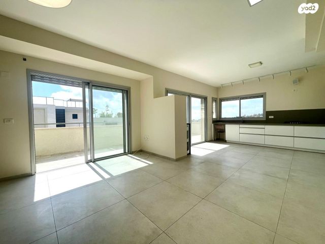 גג/ פנטהאוז, מרגלית, שמבור, חיפה