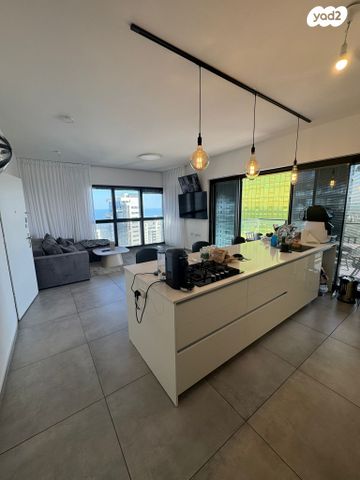 דירה, יוחנן הסנדלר, דרום חדש, פארק הים, בת ים