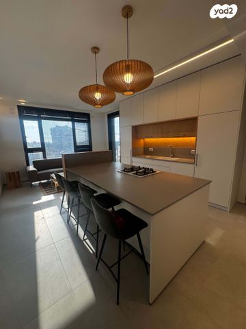 אבן גבירול 127