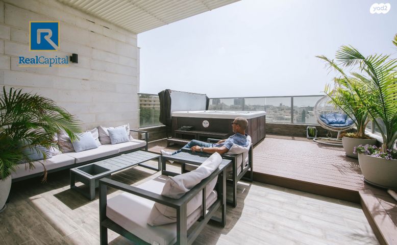 גג/ פנטהאוז, חובות הלבבות, הרצליה