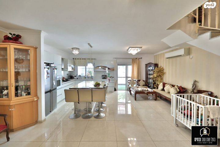 בית פרטי/ קוטג', ברדיצ'בסקי, אברמסקי, קרית אתא