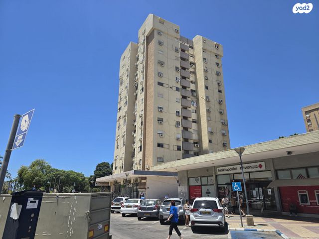 שדרות משה שרת 