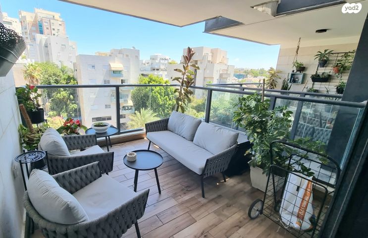 אברהם שלונסקי 