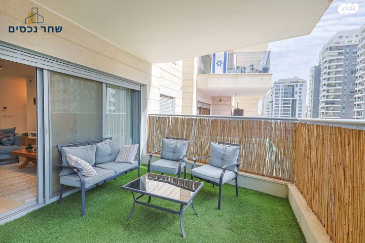 דירה, מתחם 1200, הוד השרון