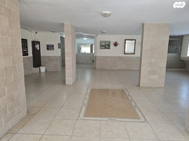 דירה, שדרות משה שרת, קרית ים ב', קרית ים