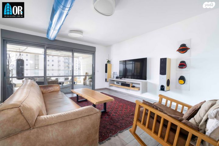 גג/ פנטהאוז, אודם, צמרות המושבה, באר יעקב