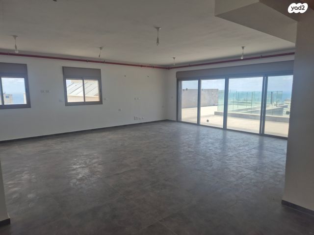 גג/ פנטהאוז, כבירים, חיפה