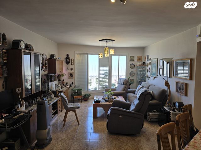 דירה, שדרות משה שרת, קרית ים ב', קרית ים