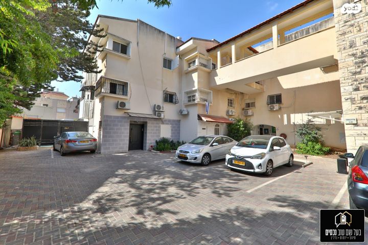 בית פרטי/ קוטג', ברדיצ'בסקי, אברמסקי, קרית אתא