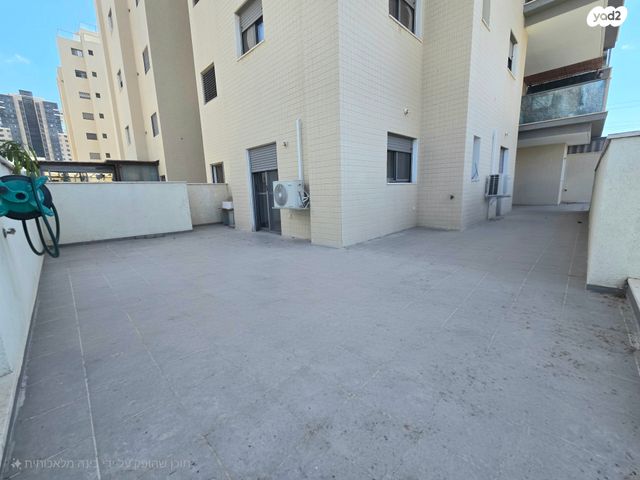 דירה, חטיבת הנח"ל, הפארק - צפון ותיק, חדרה