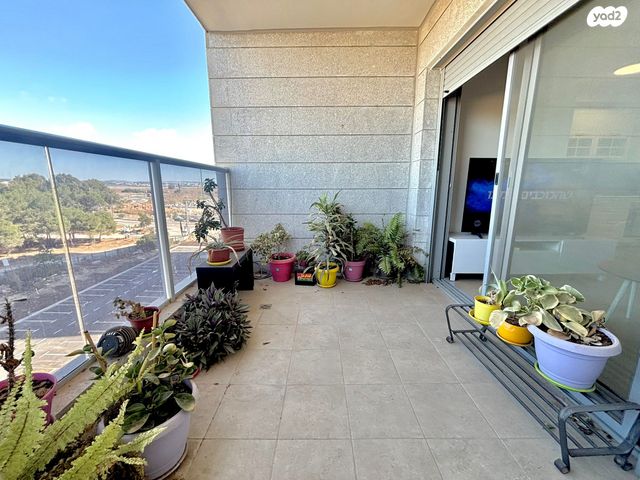 דירה, נאות אפק, אפקה, קרית ביאליק