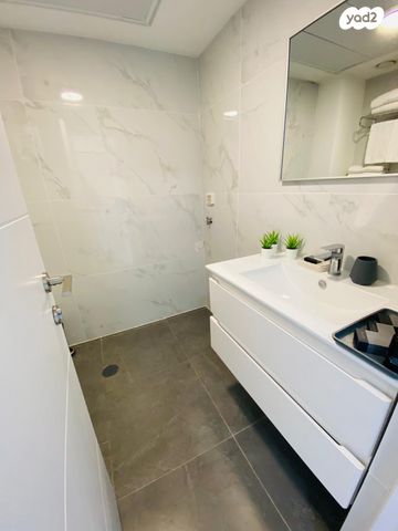 דירה, השונית, מרינה, הרצליה