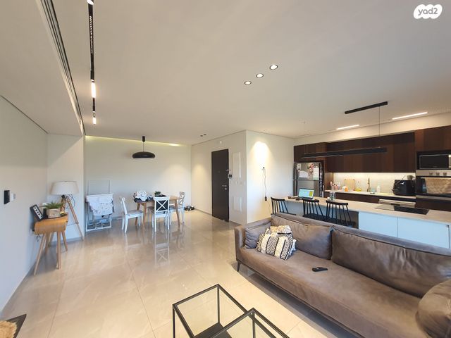 אבנר חי שאקי 