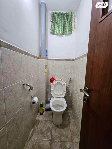 דירה, גיורא יוספטל, גיורא, רמלה