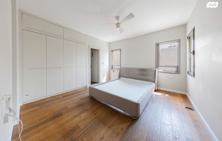 בית פרטי/ קוטג', מתחם 19 - 20 (מתחם הפרחים), הוד השרון