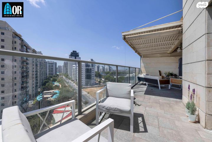 גג/ פנטהאוז, אודם, צמרות המושבה, באר יעקב