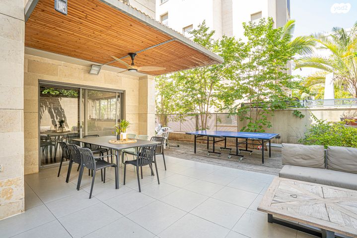 דירת גן, מתחם גרינברג, הוד השרון