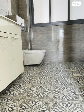 דירה, הפרחים, קרית גת